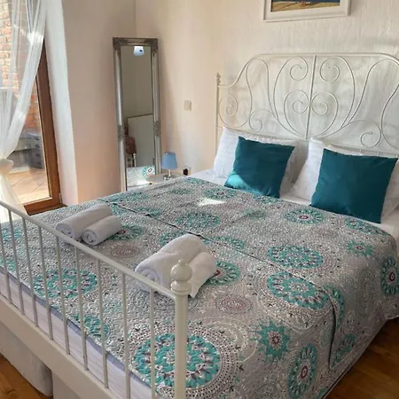 Villa Suzy With Heated Pool Svetvincenat