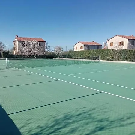 Villa Suzy With Heated Pool Svetvincenat
