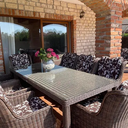 Villa Suzy With Heated Pool *