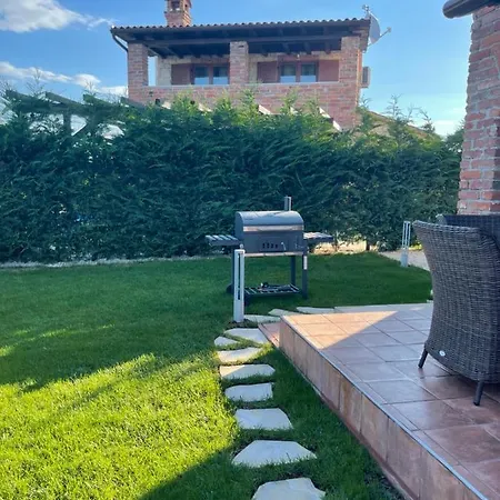 Villa Suzy With Heated Pool