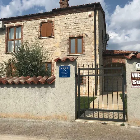 Villa Suzy With Heated Pool *